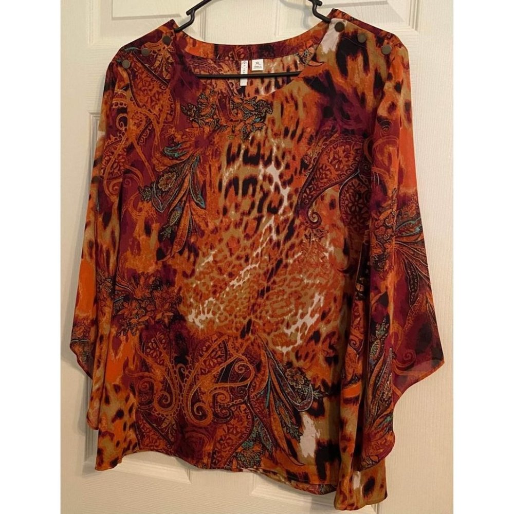 BEAUTIFUL XL BLOUSE WITH SHEER SLEEVES - NEW! NWOT